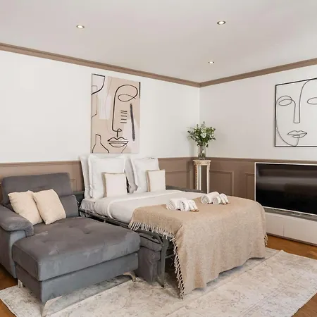 Premium Apartment In Champs-Elysees Apartment Paris