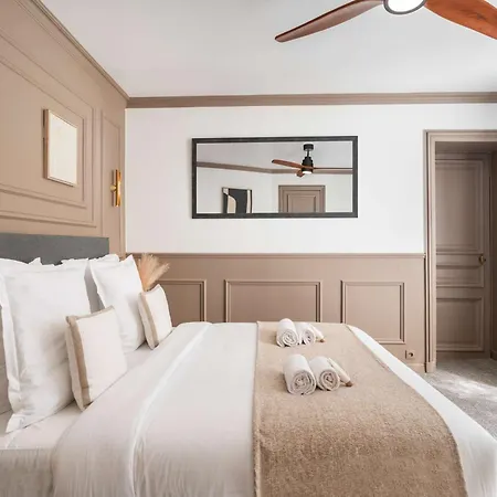 Apartment Premium Apartment In Champs-Elysees