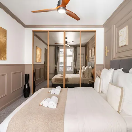 Premium Apartment In Champs-Elysees Apartment *